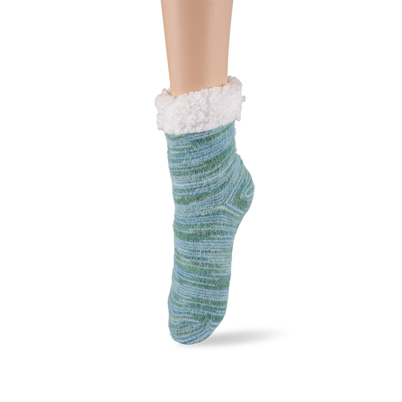 RZ033 Comfortable Shiny Gradient Striped Plush Mink Fleece Sherpa Fleece Lined Non Slip Women’s Cabin Socks